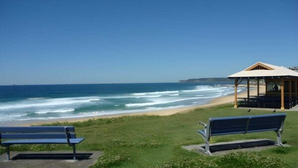 Merewether to queens wharf walk (4. 4km)