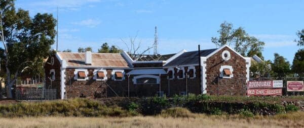 Roebourne Heritage Trail (5km) Ngurin bush tucker trail 600x254
