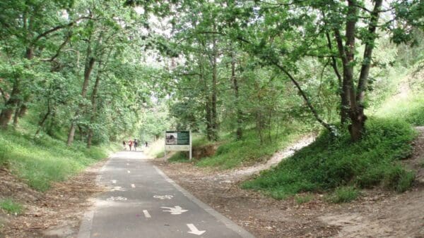 Plenty Gorge River Hike (21km) Outer circle rail trail 600x338