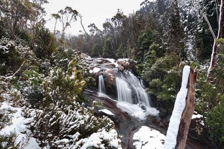 Arve Falls Walk (1km) Arve falls 768x512