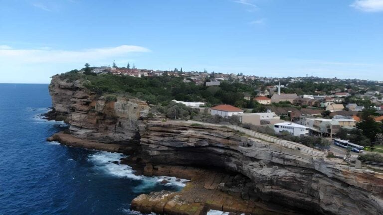 Gap bluff lookout walk (900m)