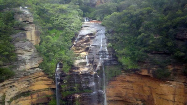 Wentworth Falls Lookouts Loop Walk (1.7km) Wentworth falls lookouts loop walk (1. 7km)
