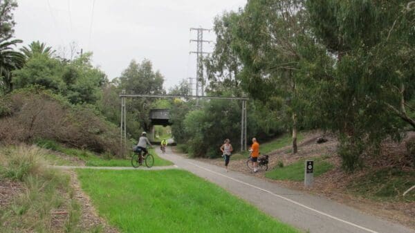Outer Circle Rail Trail (15km) Inner circle rail trail 600x337