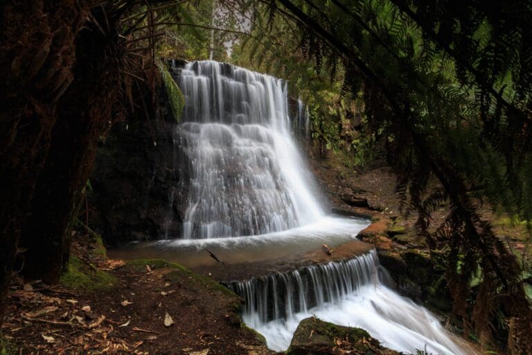 Silver falls browns river 768x512