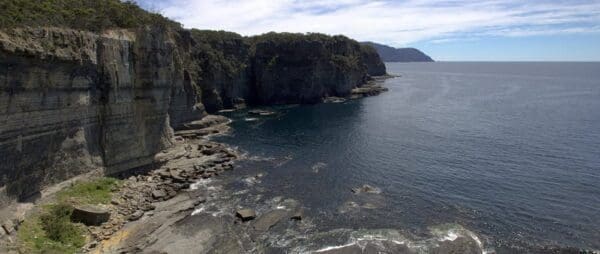 Hikes Waterfall bay walk trail hiking australia 600x254