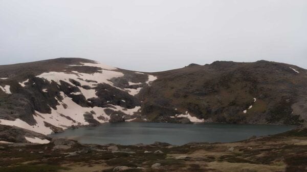 Guthega to blue lake - little twynam hike (17. 4km)