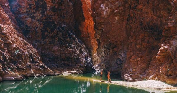 Hikes Redbank gorge 600x315