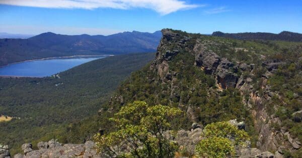 Hikes Grampians peaks trail 600x315
