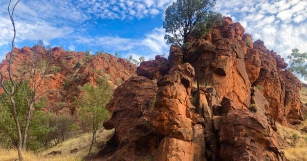 Hikes Ndhala gorge walk 600x315