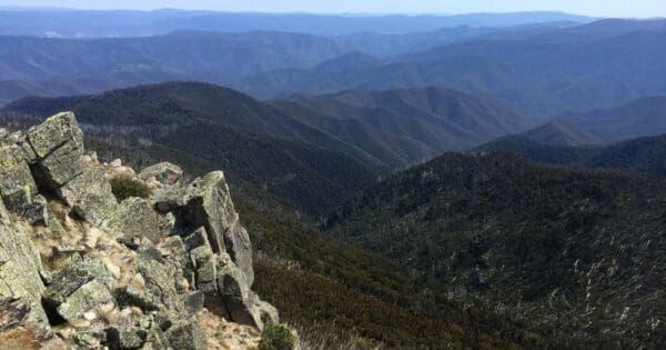 Lake tali karng mcfarlane saddle and wellington plains 600x315