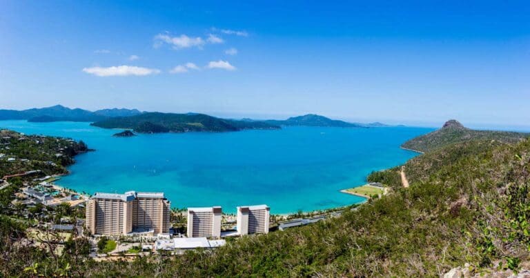 Resort Lookout Walk (4km) Resort lookout view 768x403
