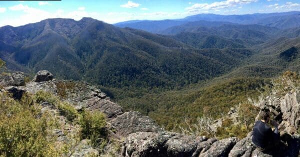 Multi day hikes Australia Australian alps walking track 600x315