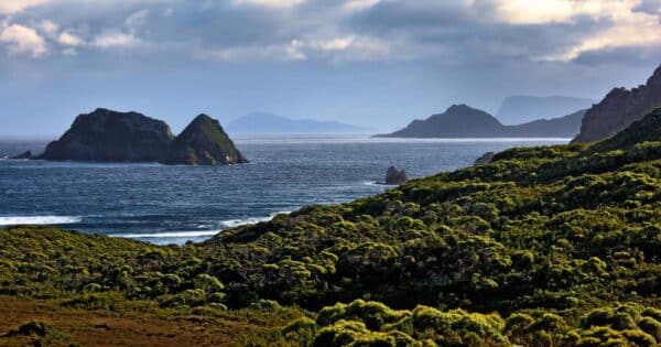 Hikes in Tasmania South coast track 600x315