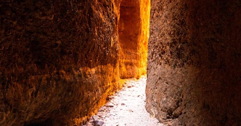 Echidna Chasm Trail Echidna chasm trail