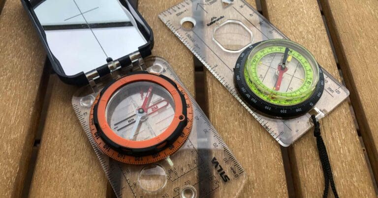 Reverse polarity in a compass