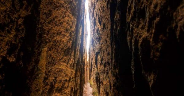 Deep pass split rock