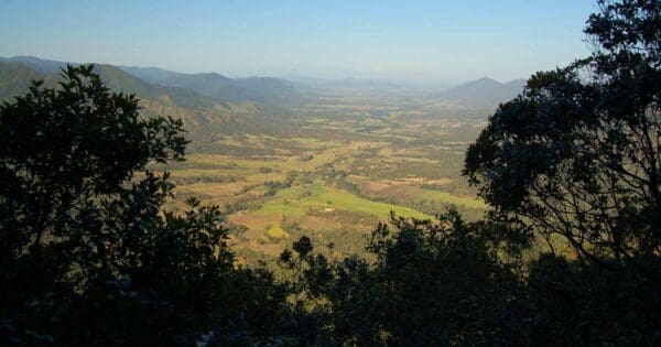 Hikes Mackay highlands great walk 600x315