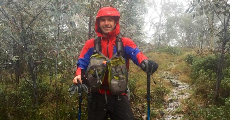 What gloves are best for hiking