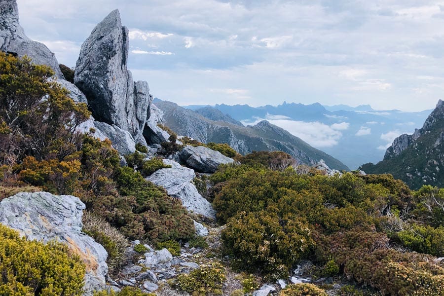 Planning Guide: Western Arthur Range Traverse Looking towards federation peak.