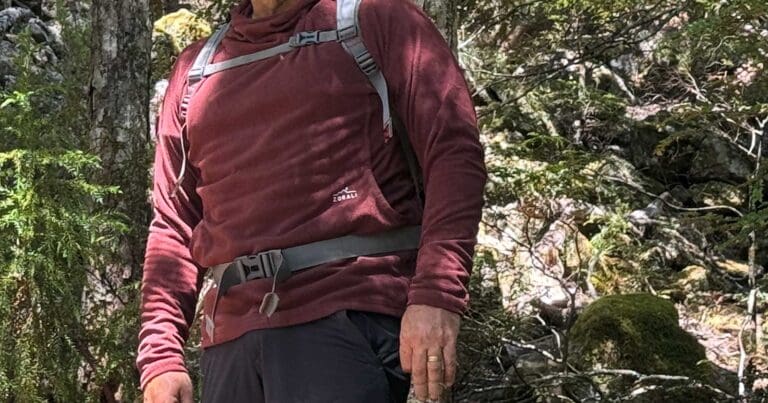 Discover the zorali air-grid fleece