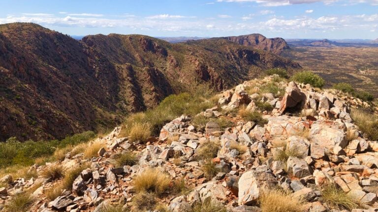 The larapinta trail: how a modern walking track took shape across tjoritja