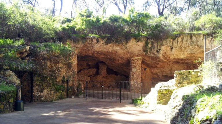Yanchep Caves Walk Yanchep caves walk